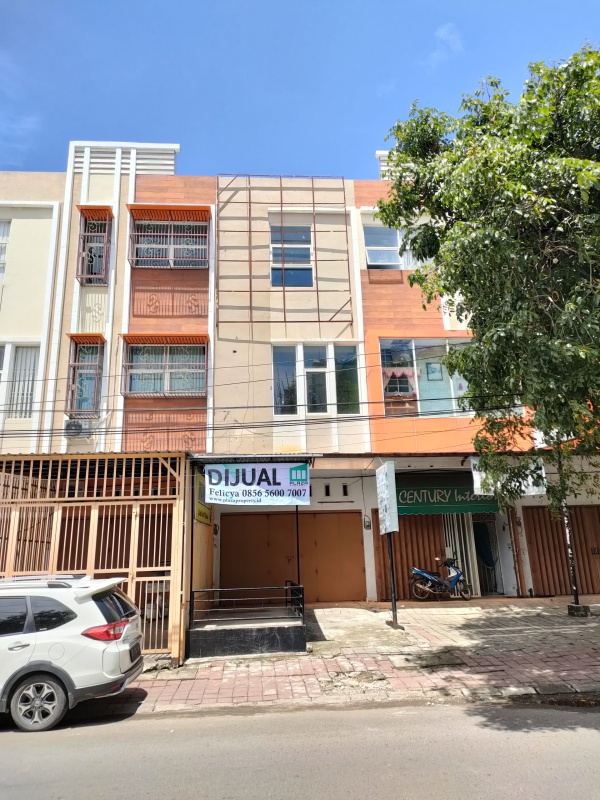 Dijual ruko 3 lantai dalam kota, jalan Andi Tonro